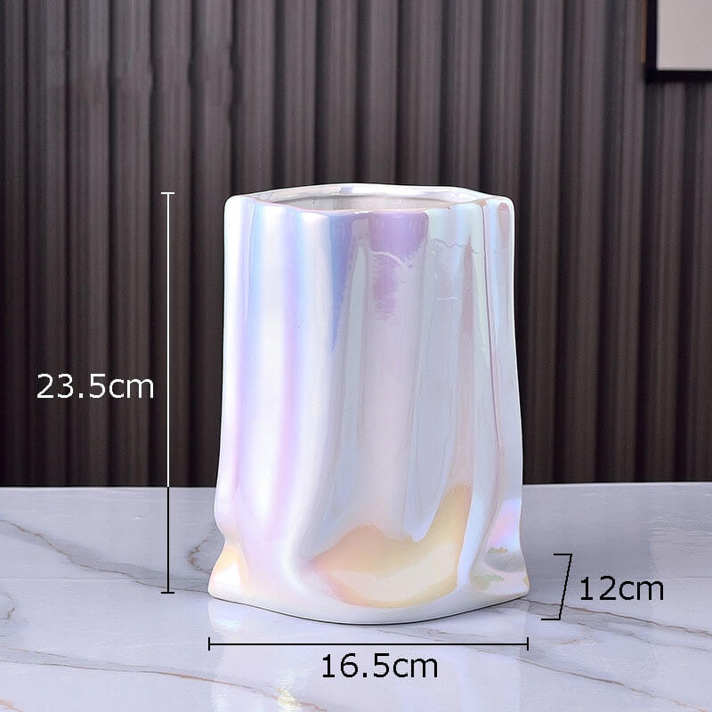 Vase en Céramique Effet Sac en Papier – Élégant et Moderne
