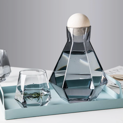 Ensemble de Verres en Forme de Diamant – Élégance Lumineuse pour Vos Boissons