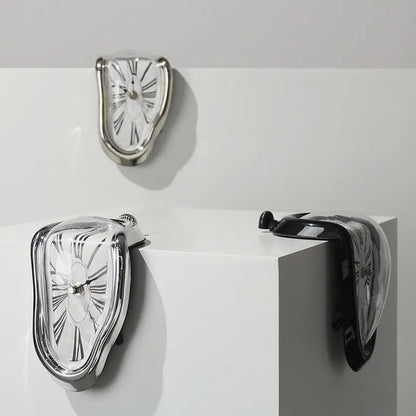 Horloge Design Silencieuse Effet Fondant pour Intérieur Moderne