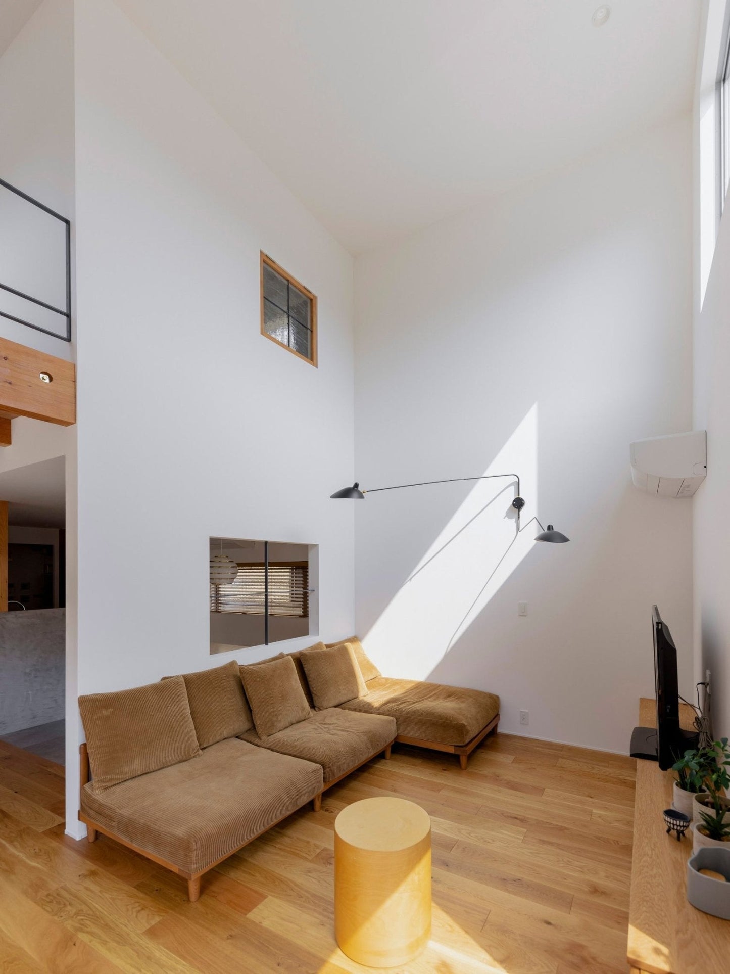 Applique Murale, Bras Orientable, Métal Noir ou Blanc