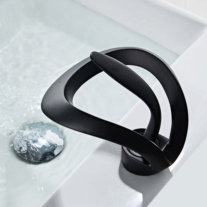 Waterfall – Robinet de Salle de Bain en Laiton Doré Brossé avec Bec Cascade
