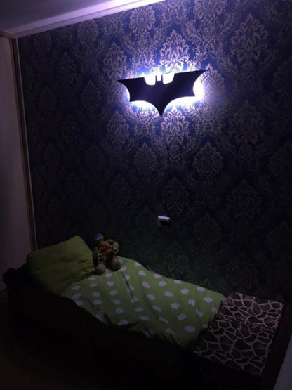 Applique murale LED Batman moderne avec télécommande sans fil