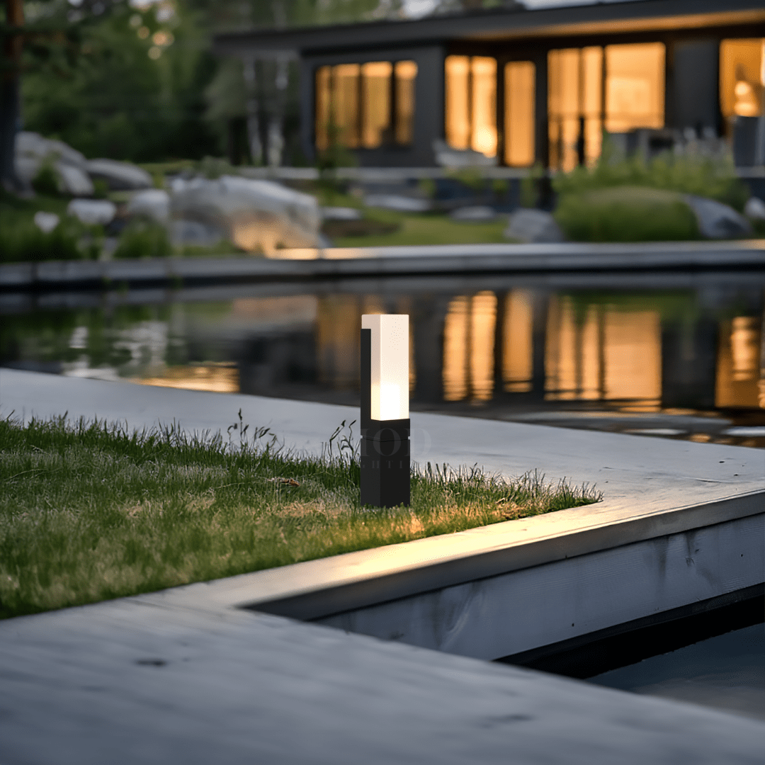 Borne LED Extérieure IP65 Noire en Aluminium Moderne