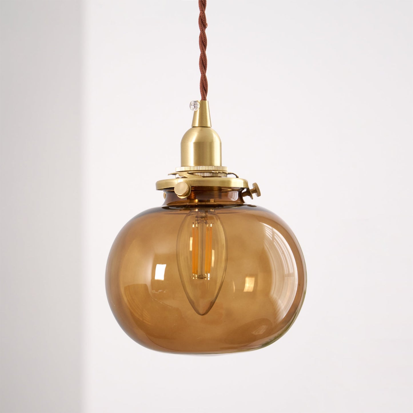 Lampe Suspendue Rétro en Verre Soufflé à la Main – Élégance Vintage pour Tous les Intérieurs