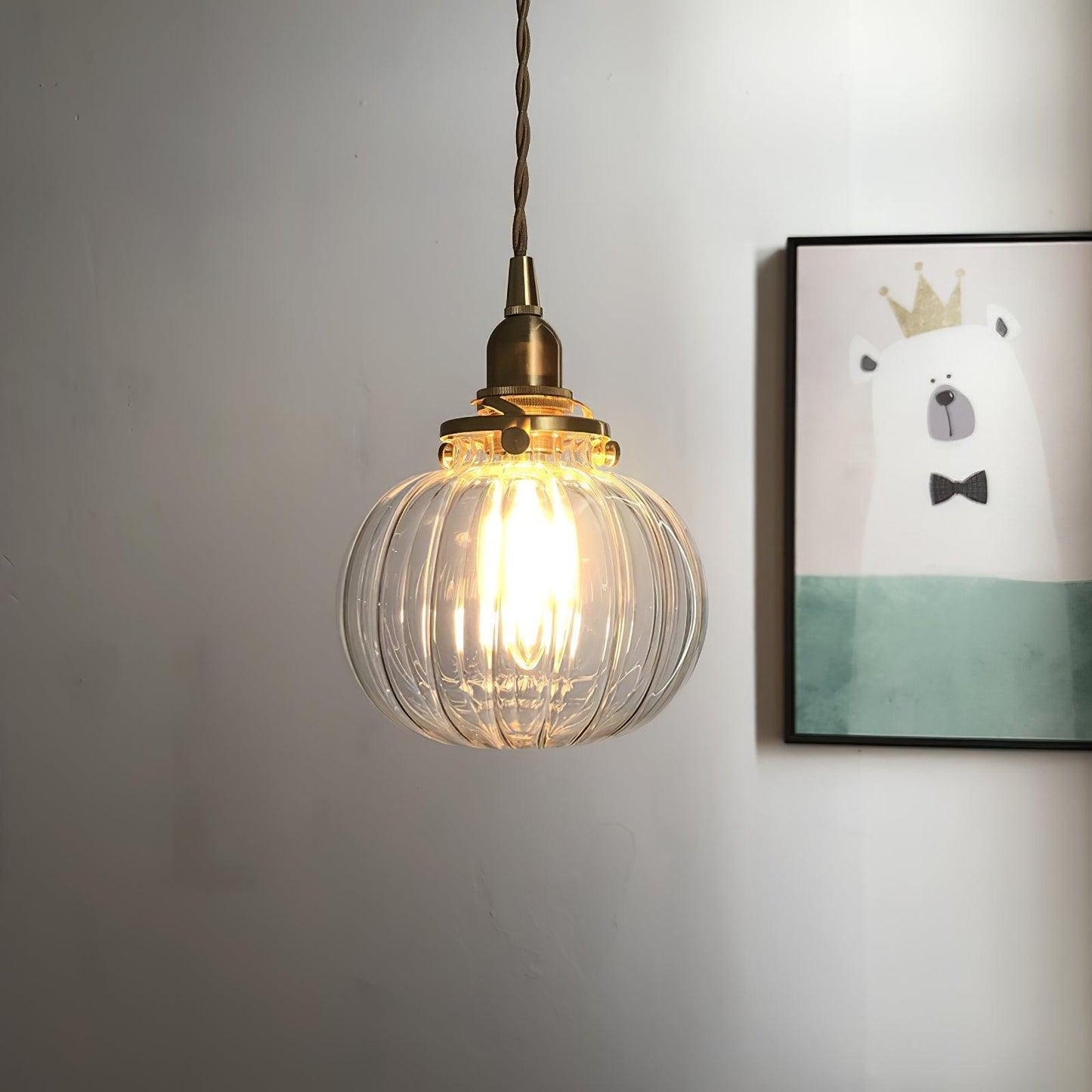 Lampe Suspendue Rétro en Verre Soufflé à la Main – Élégance Vintage pour Tous les Intérieurs
