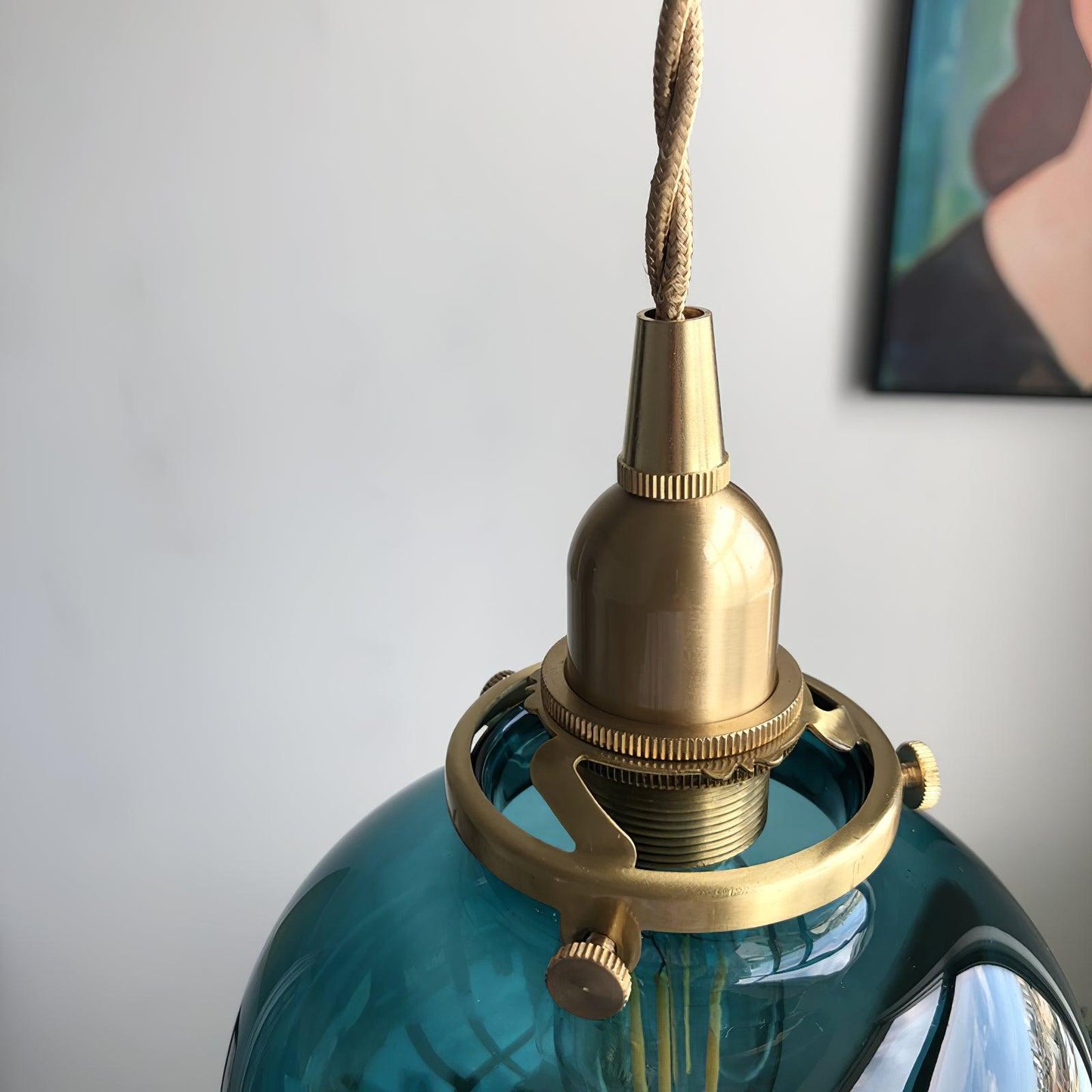 Lampe Suspendue Rétro en Verre Soufflé à la Main – Élégance Vintage pour Tous les Intérieurs