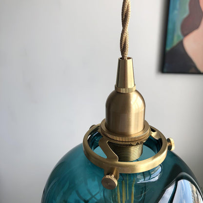 Lampe Suspendue Rétro en Verre Soufflé à la Main – Élégance Vintage pour Tous les Intérieurs