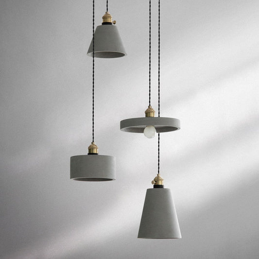 Suspension Béton Vasa avec Douille Laiton Design Brut