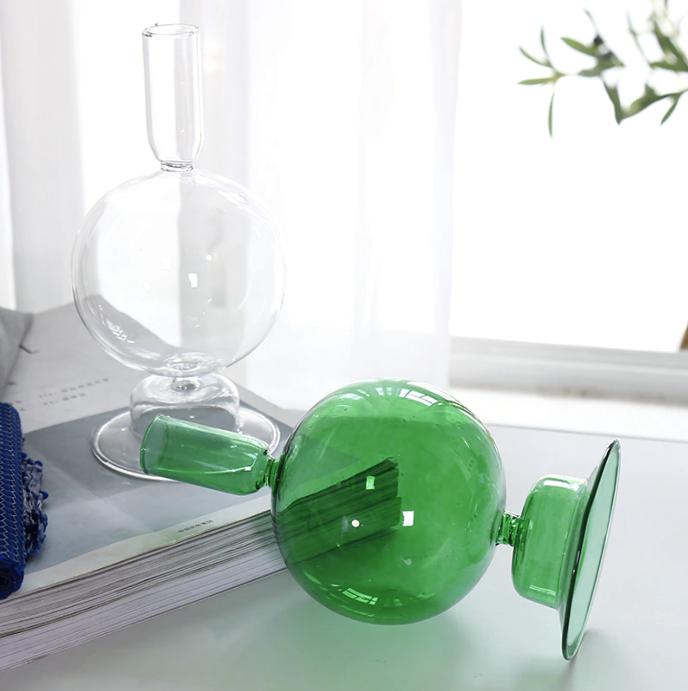 Bougeoirs en Verre Trampoline – Design Géométrique Coloré