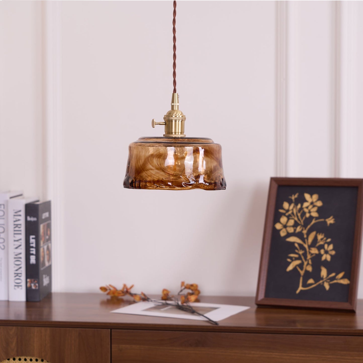 Suspension en Verre et Laiton – Élégance Vintage pour un Intérieur Raffiné