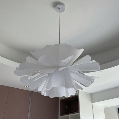 Suspension Lotus Blanche – Élégance Florale pour un Intérieur Moderne