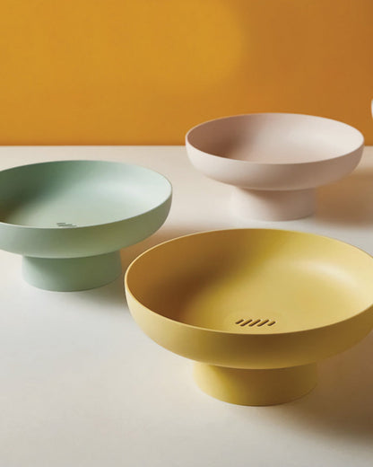 Bol Rond Coloré en Plastique – Élégance Moderne et Touche Décorative