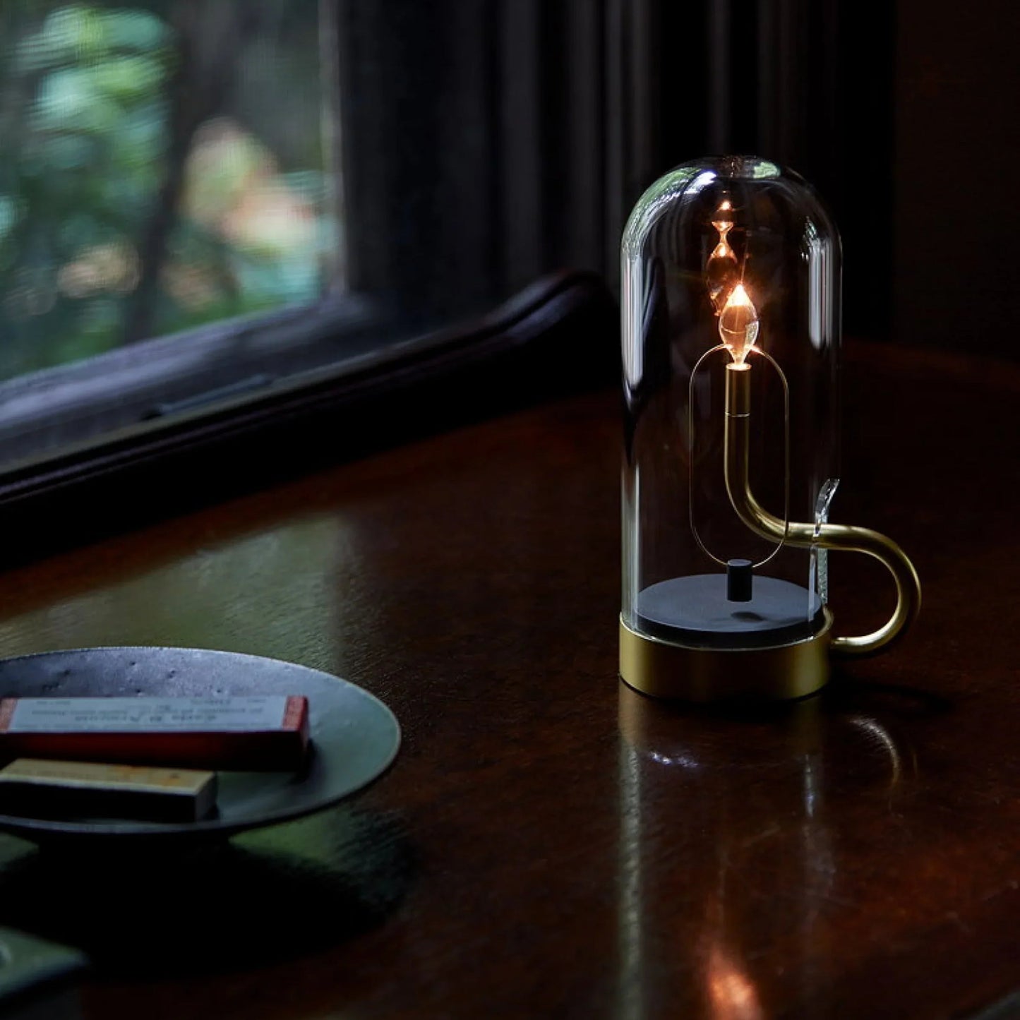 Lampe LED Sans Fil Effet Flamme – Rechargeable IP54