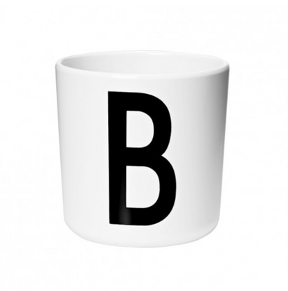 Tasse personnalisée pour enfant en mélamine – Apprentissage ludique et design résistant