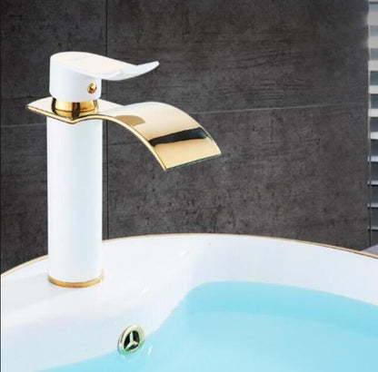 Robinet Cascade en Laiton Doré pour Vasque Salle de Bain
