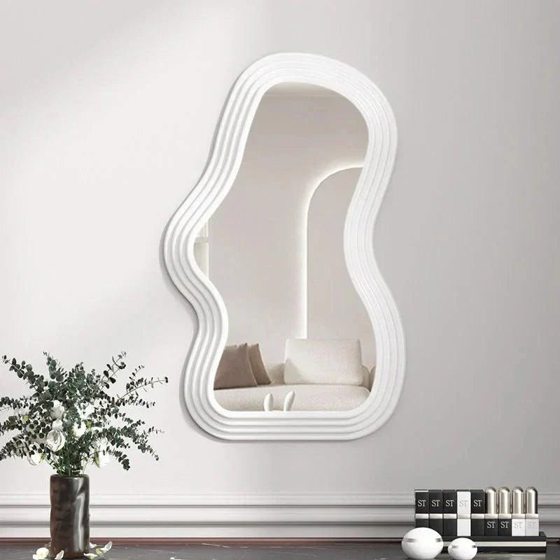 ScandiCloud - Miroir en forme de Nuage Élégant et Moderne