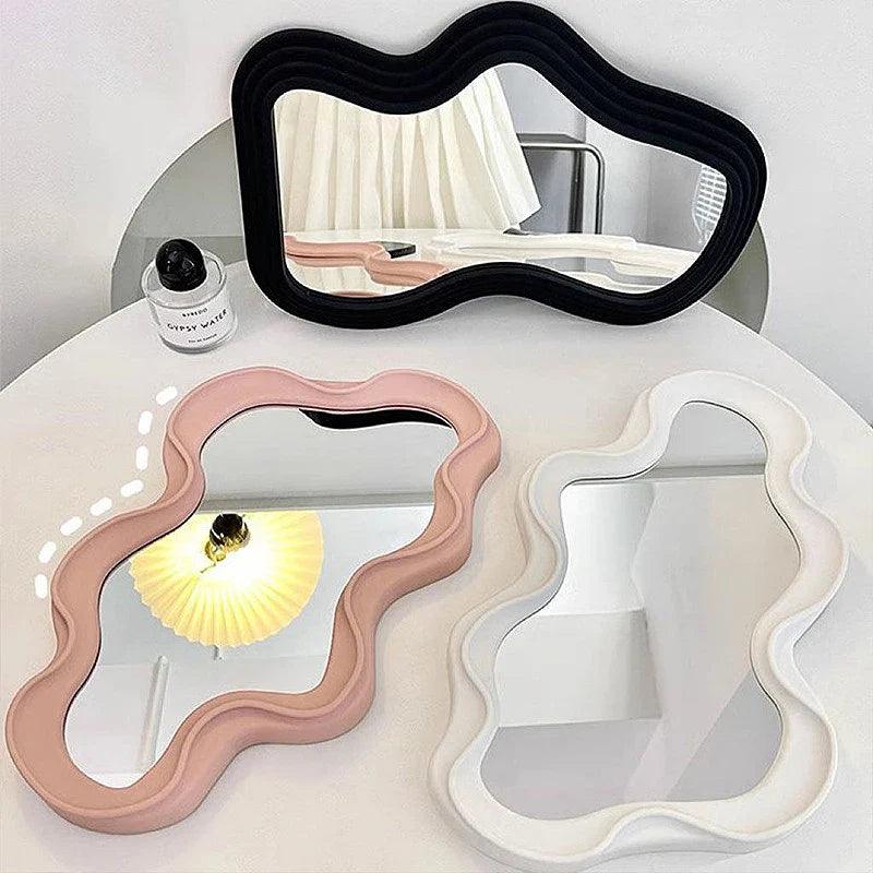 ScandiCloud - Miroir en forme de Nuage Élégant et Moderne
