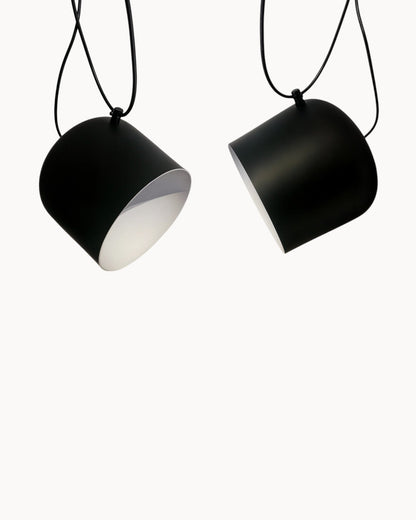 Lampe Aim de Style Industriel – Élégance Métallique et Fonctionnalité Moderne