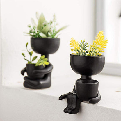 Cache-pot Céramique – Petit Personnage Assis pour Plantes Succulentes