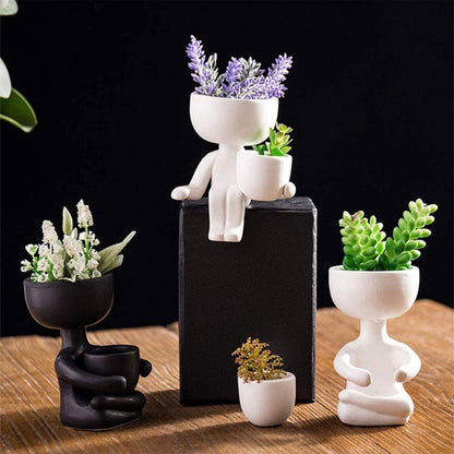 Cache-pot Céramique – Petit Personnage Assis pour Plantes Succulentes