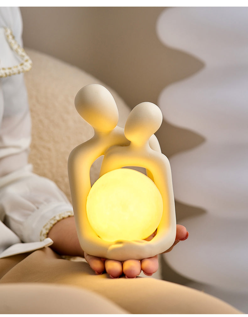 Lampe Couple en Résine – Lumière Douce et Déco Romantique pour Intérieur