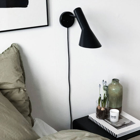 Applique Murale Géométrique Pessoa – Design Minimaliste et Éclairage Directionnel