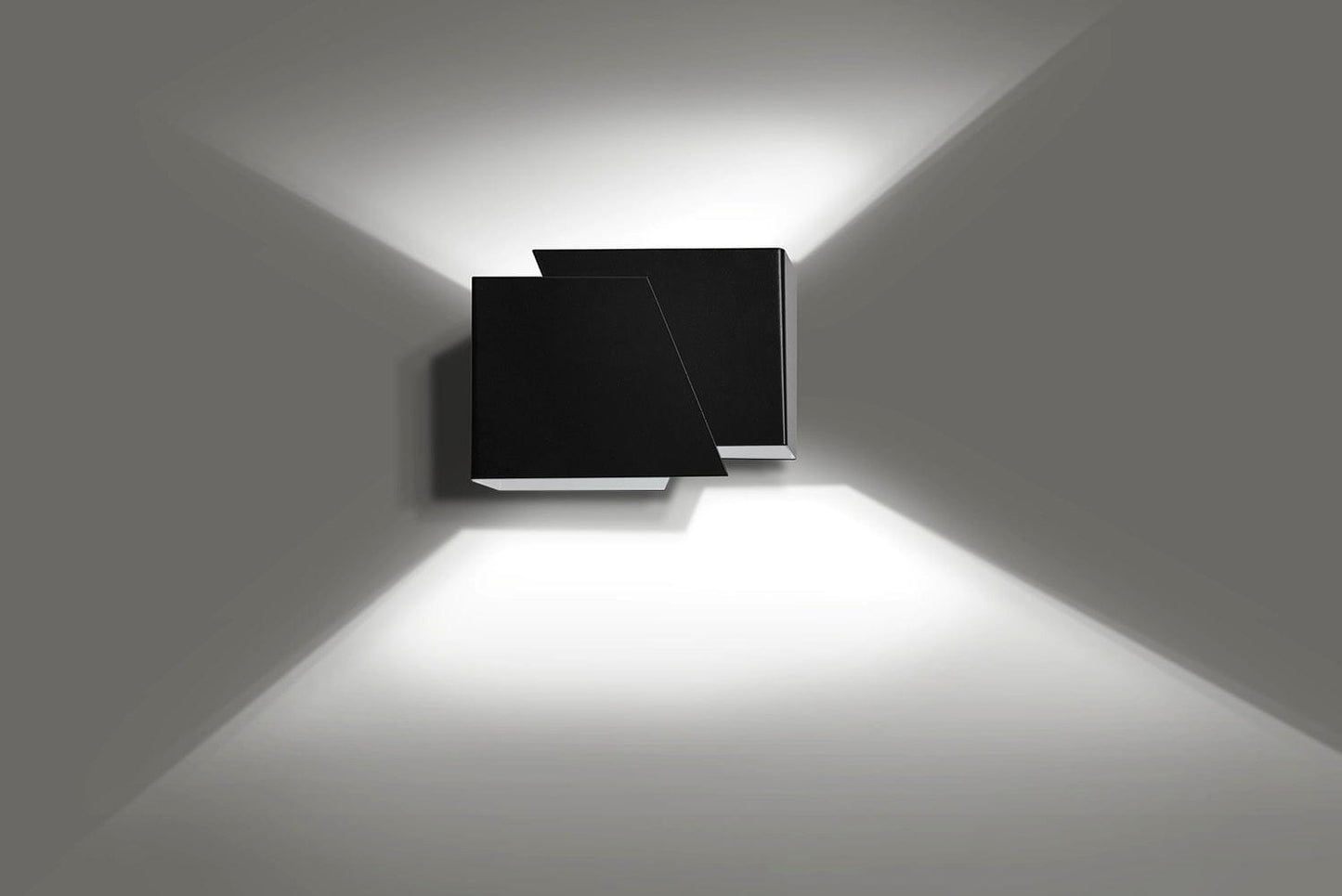 Applique Murale Noire Design Moderne en Acier