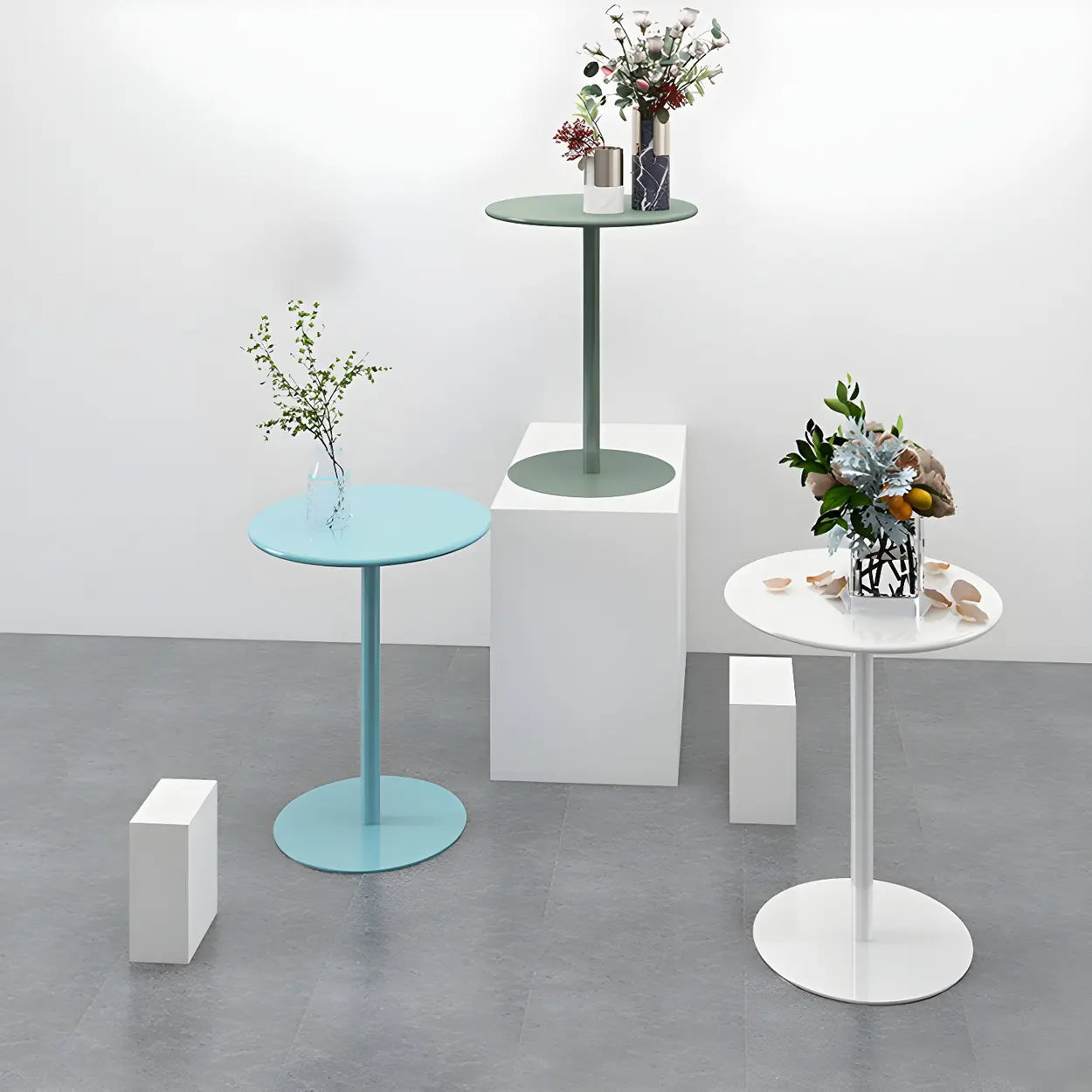 Table d’Appoint Ronde en Métal Finition Noire Minimaliste