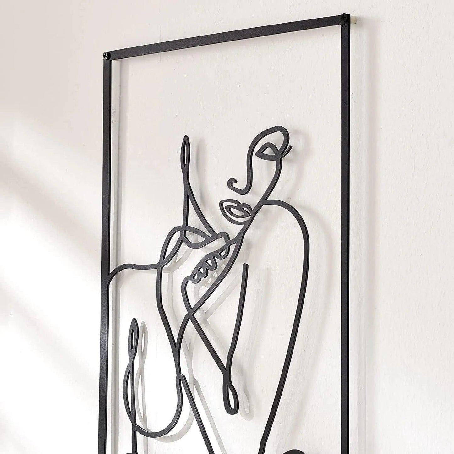 Décoration Murale Femme en Fer – Silhouette Abstraite Moderne