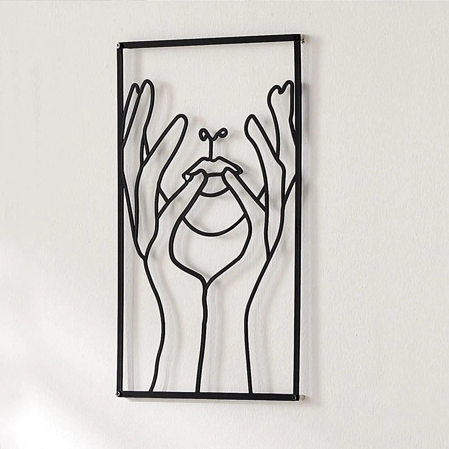 Décoration Murale Femme en Fer – Silhouette Abstraite Moderne