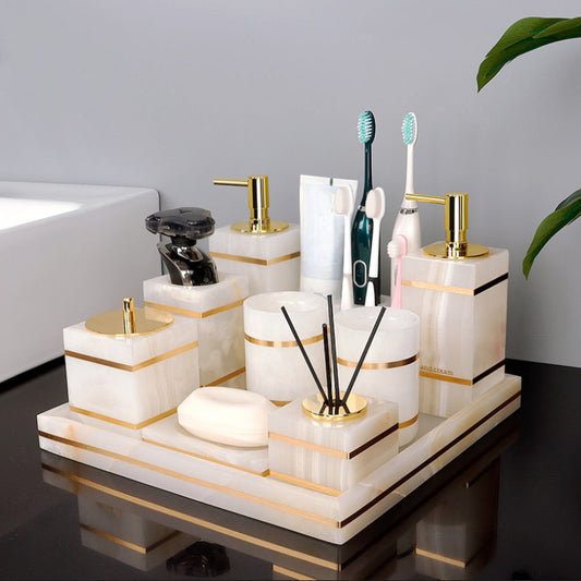 Collection d’Accessoires de Salle de Bain en Marbre Blanc Naturel – Élégance et Fonction au Quotidien
