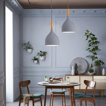 Suspension LED en Métal Coloré et Bâton en Bois Nordic - Élégance Scandinave Moderne