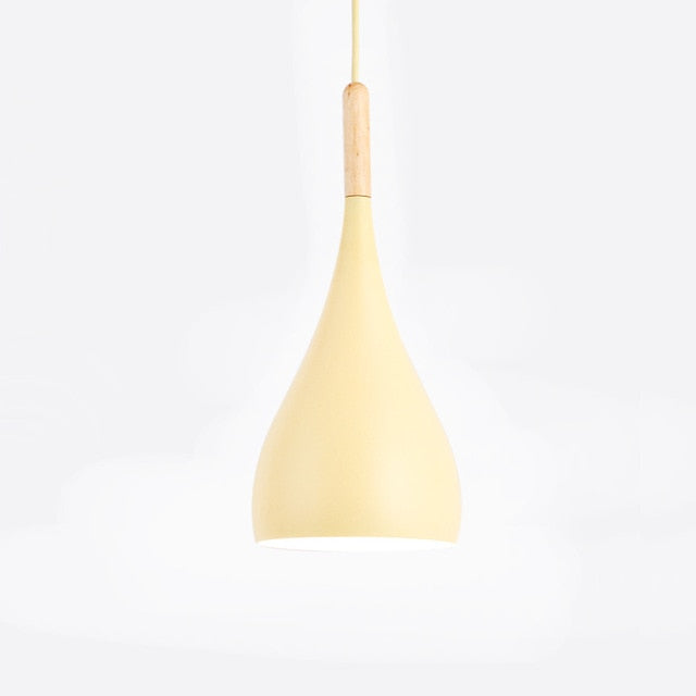 Suspension LED en Métal Coloré et Bâton en Bois Nordic - Élégance Scandinave Moderne