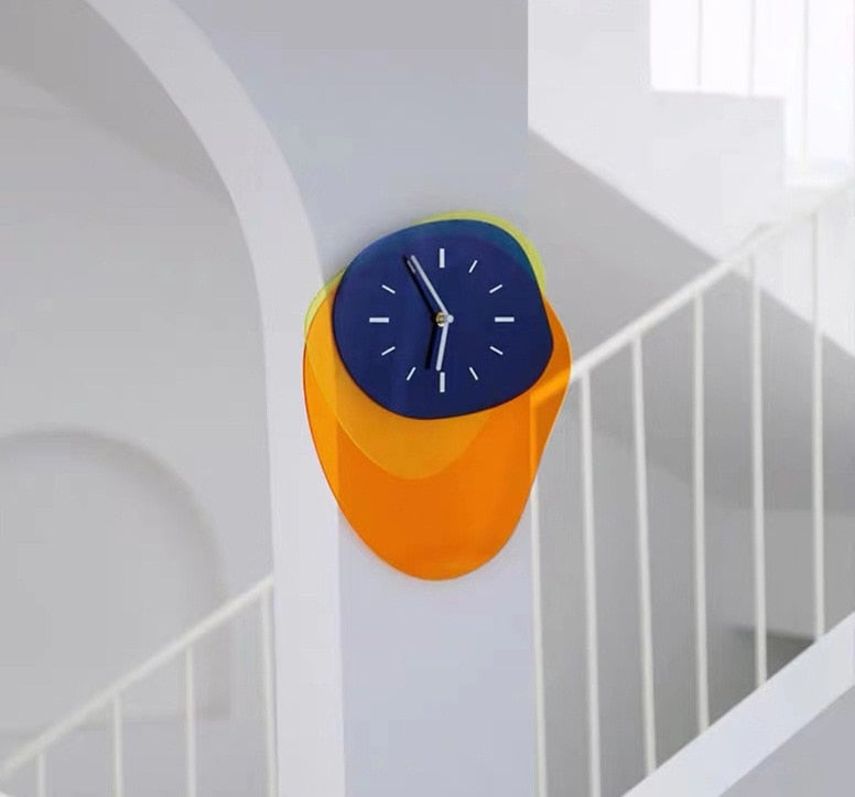 Horloge Murale Abstraite en Acrylique Transparent – Design Moderne et Artistique