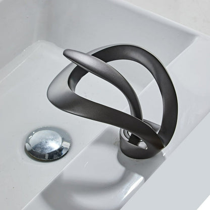 Waterfall – Robinet de Salle de Bain en Laiton Doré Brossé avec Bec Cascade