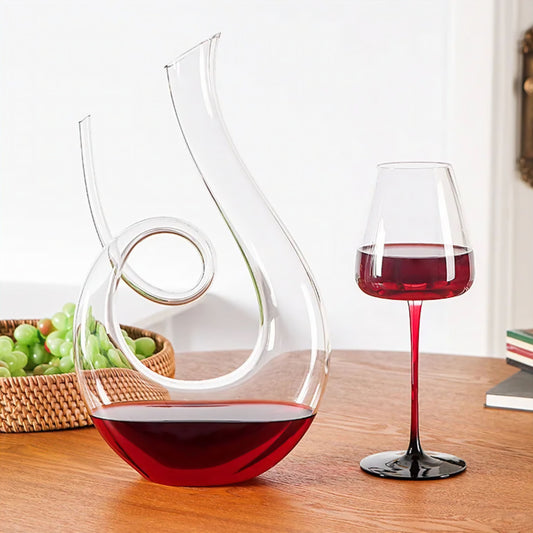 Carafe à Vin Rouge en Forme de Cygne – Élégance Sculpturale pour les Amateurs de Vin