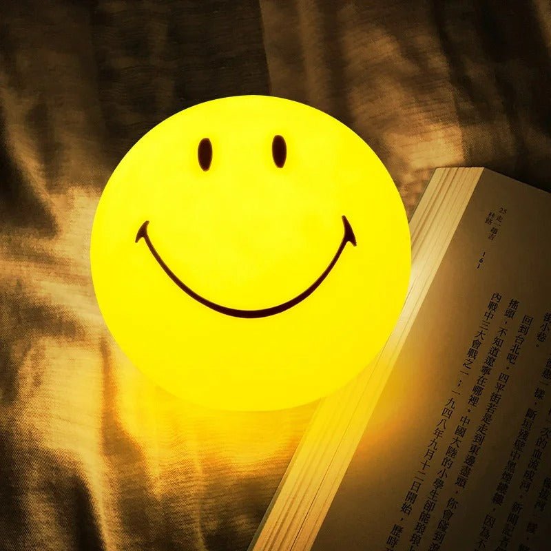 Veilleuse Smiley LED Rechargeable avec Commande Tactile