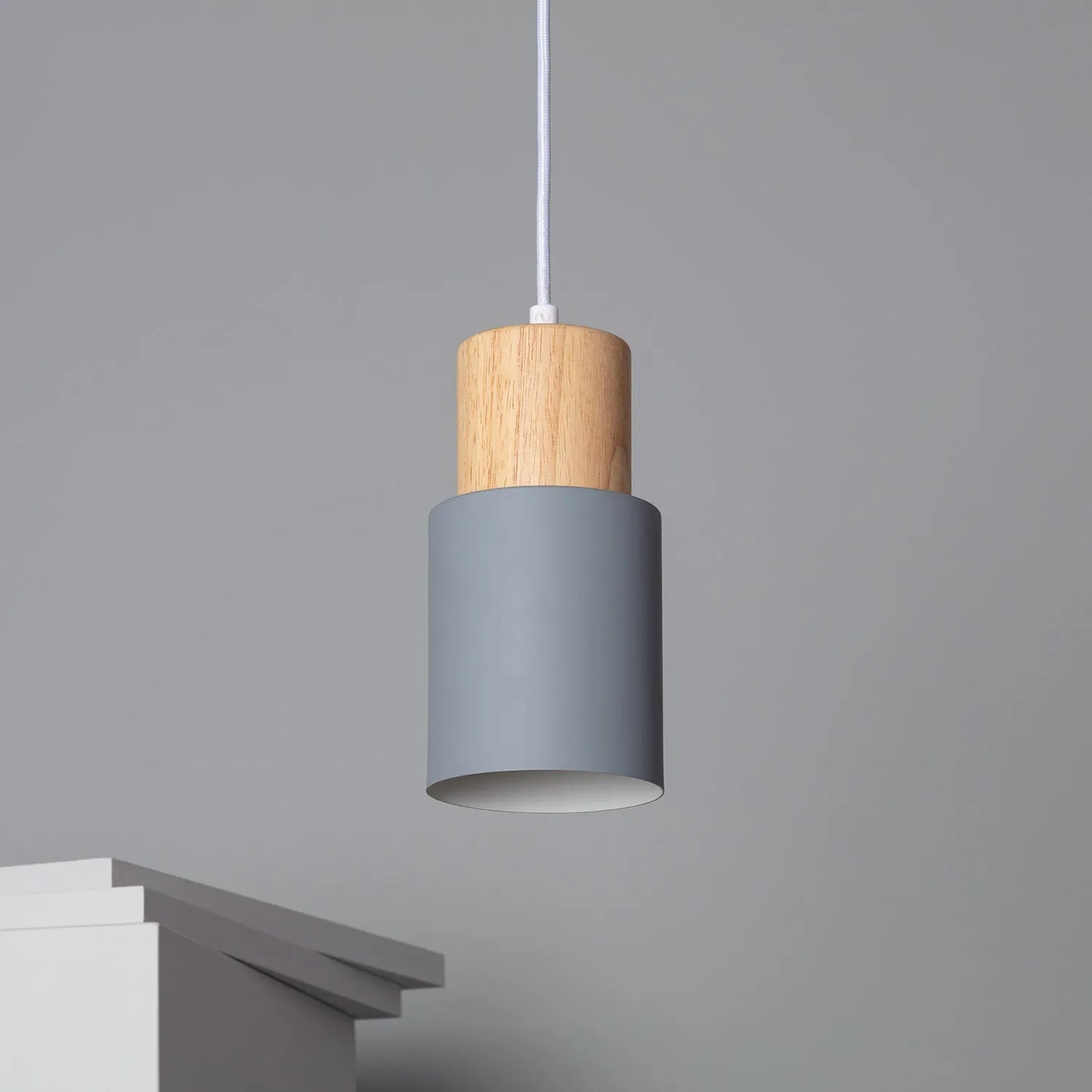 Suspension Portree – Design Scandinave en Bois et Métal