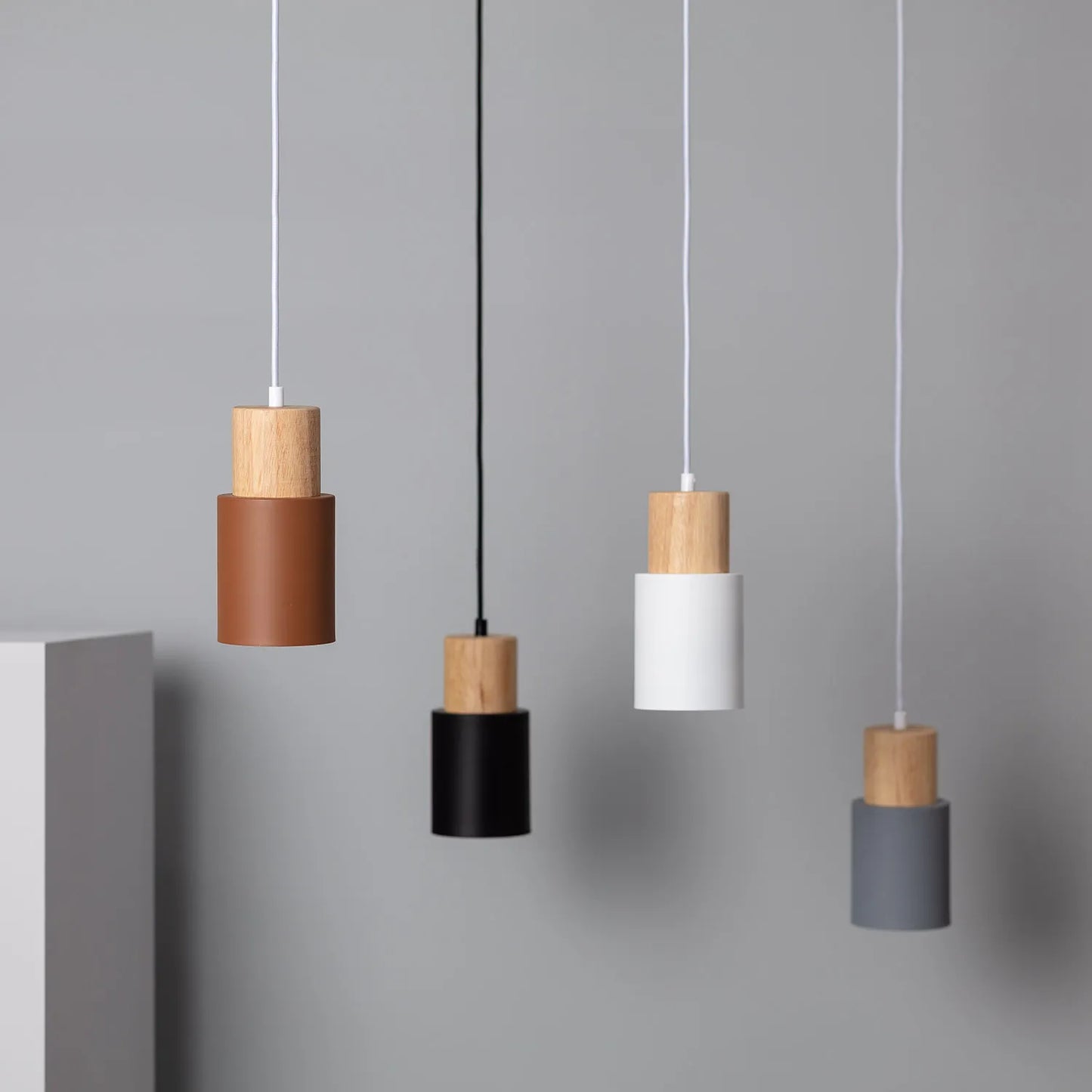 Suspension Portree – Design Scandinave en Bois et Métal